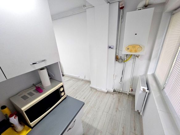 De vanzare apartament cu o camera, zona Reno - Doja, parter, 46.500 euro - foto 2