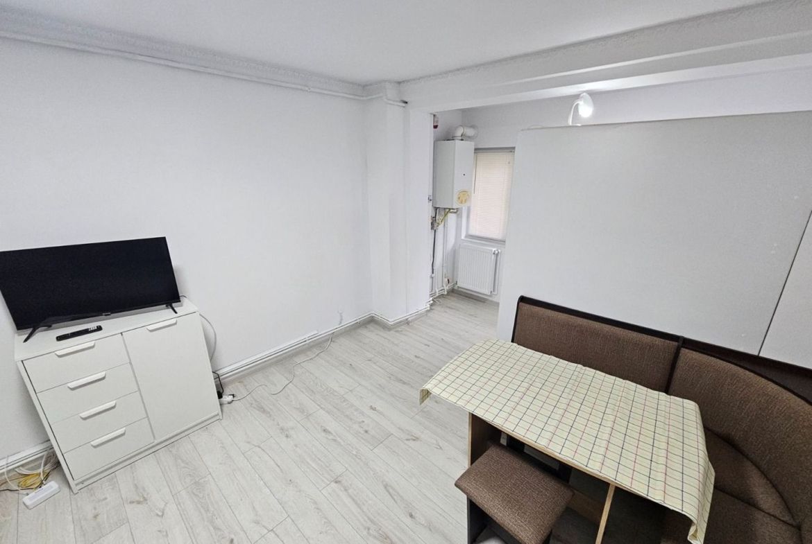 De vanzare apartament cu o camera, zona Reno – Doja, parter, 46.500 euro