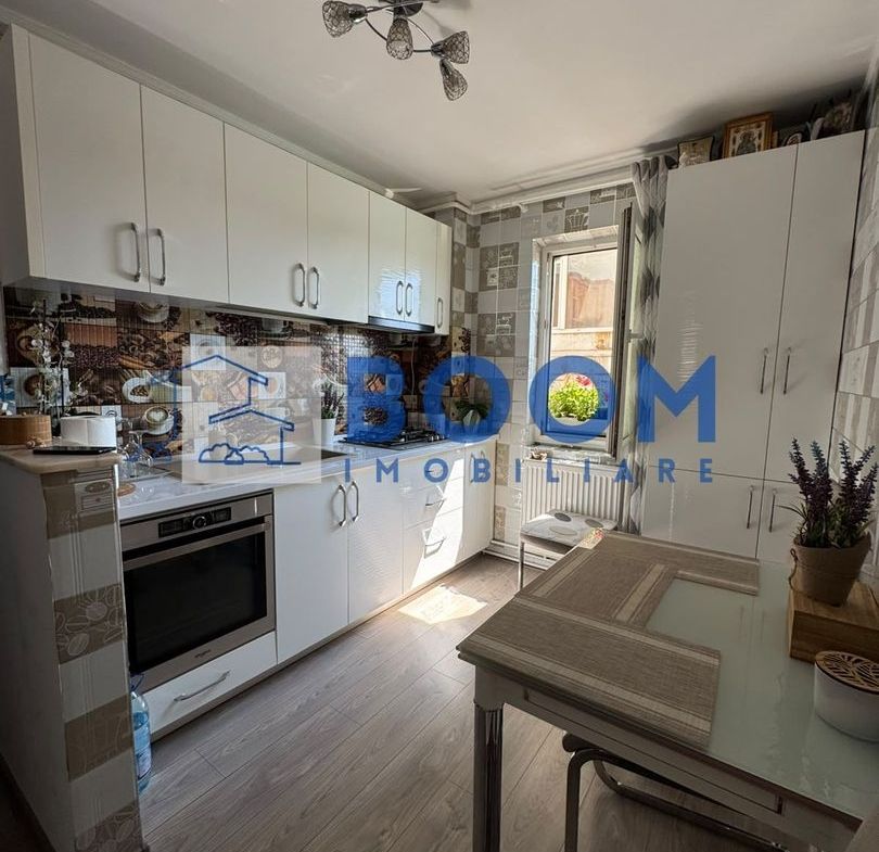 Apartament 2 camere | Ultracentral | Centrala Proprie | Mutare Imediat - foto 2