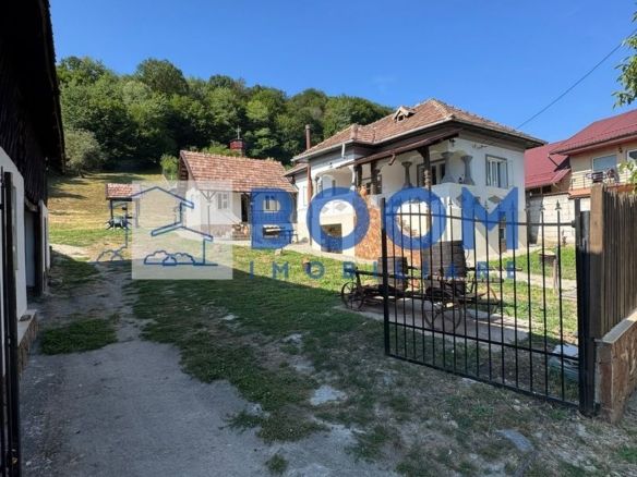 Conac Boieresc | Restaurat | Teren 2000 m