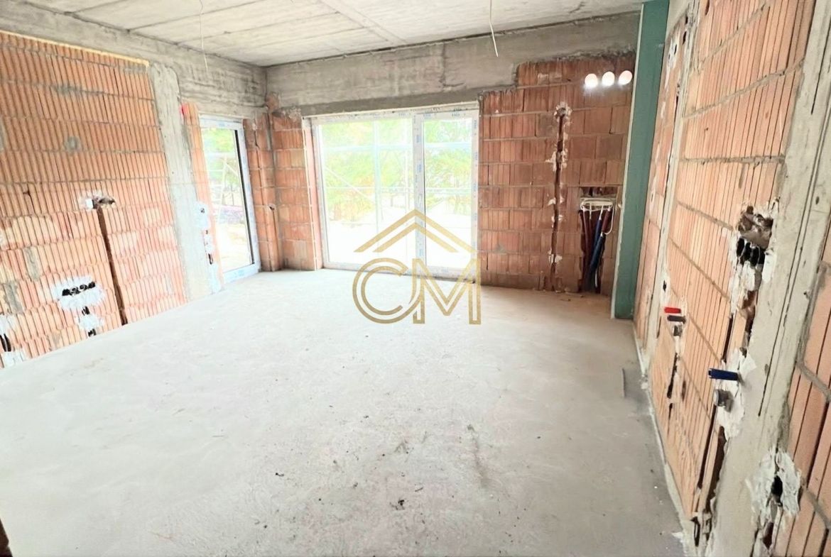 Apartament 2 Camere-43,30MPU-Parter-Terasa-Parcare