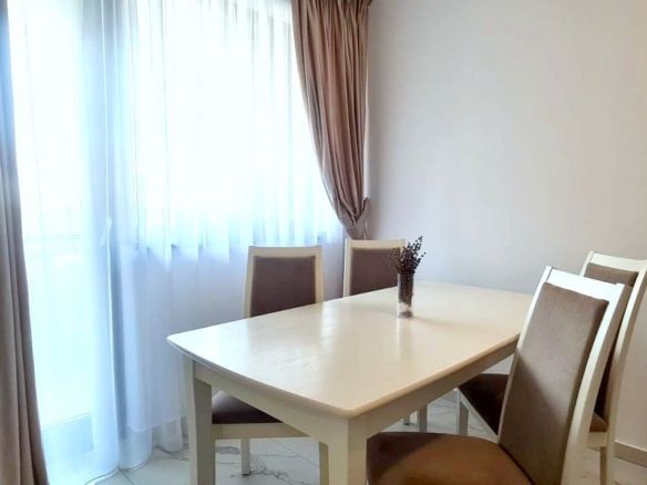 De inchiriat apartament cu 2 camere , bloc nou, parter inalt, 550 euro - foto 2