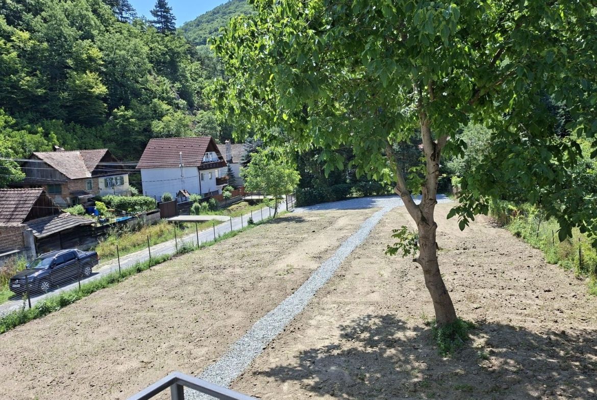 Casa individuala premium 236 mp utili si teren 1200 in Cisnadioara