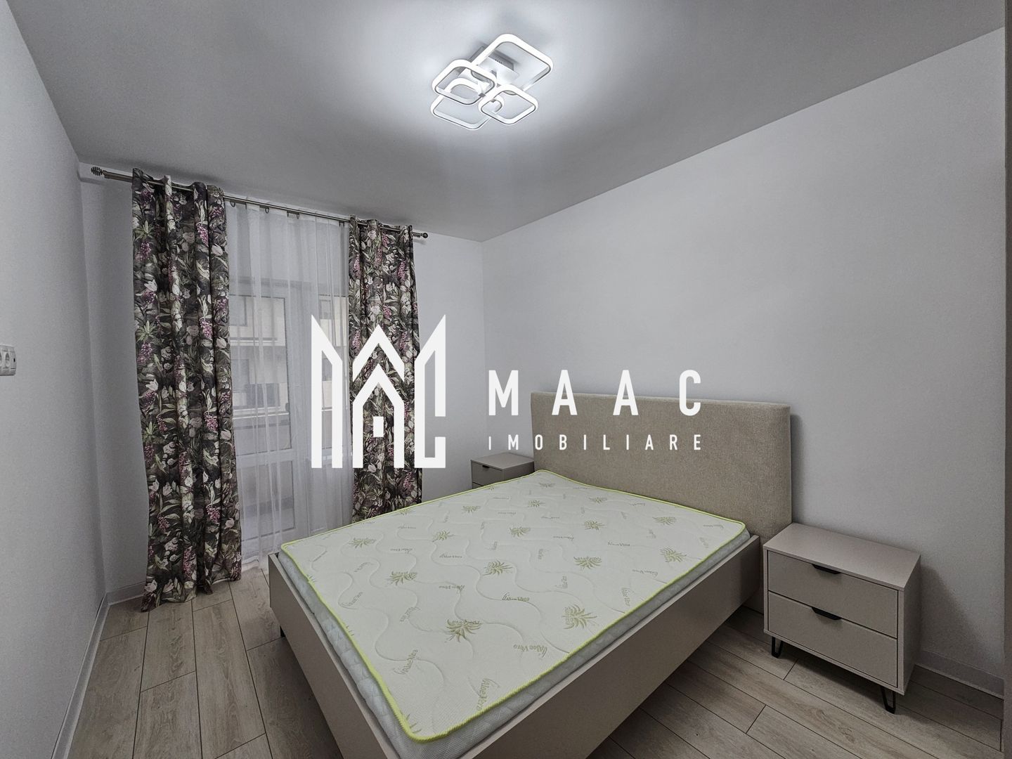 Apartament 3 camere | Parcare | Balcon | Etaj 1 | D. Stanca