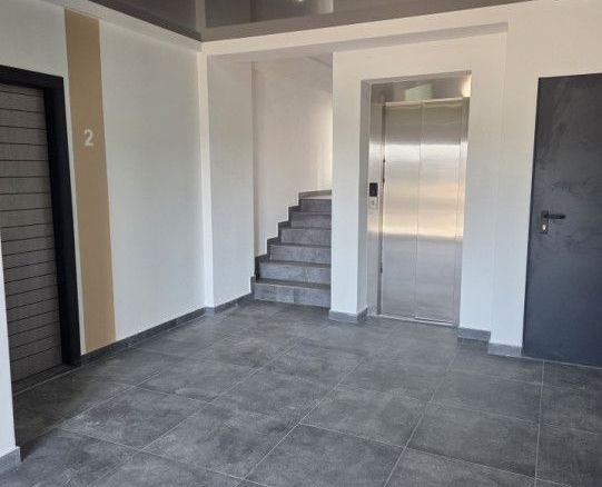 De vanzare aparatament cu o camera, bloc nou, Micro 17, etaj 3, 69.000 Euro - foto 2