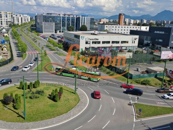 Garsoniera Tractorul Coresi,etaj intermediar,mobilata,utilata. - foto 3
