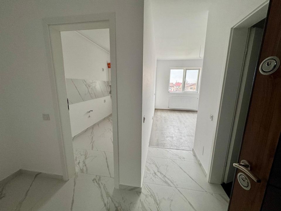 Garsoniera decomandata cartier Militari Residence - mutare imediata!! - foto 4