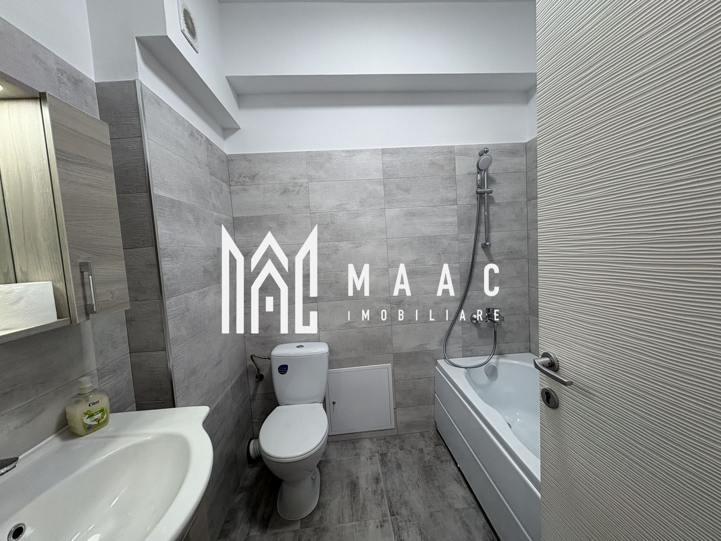 Apartament 3 camere decomandat | Exterior Nord, Cisnădie | 76 mp
