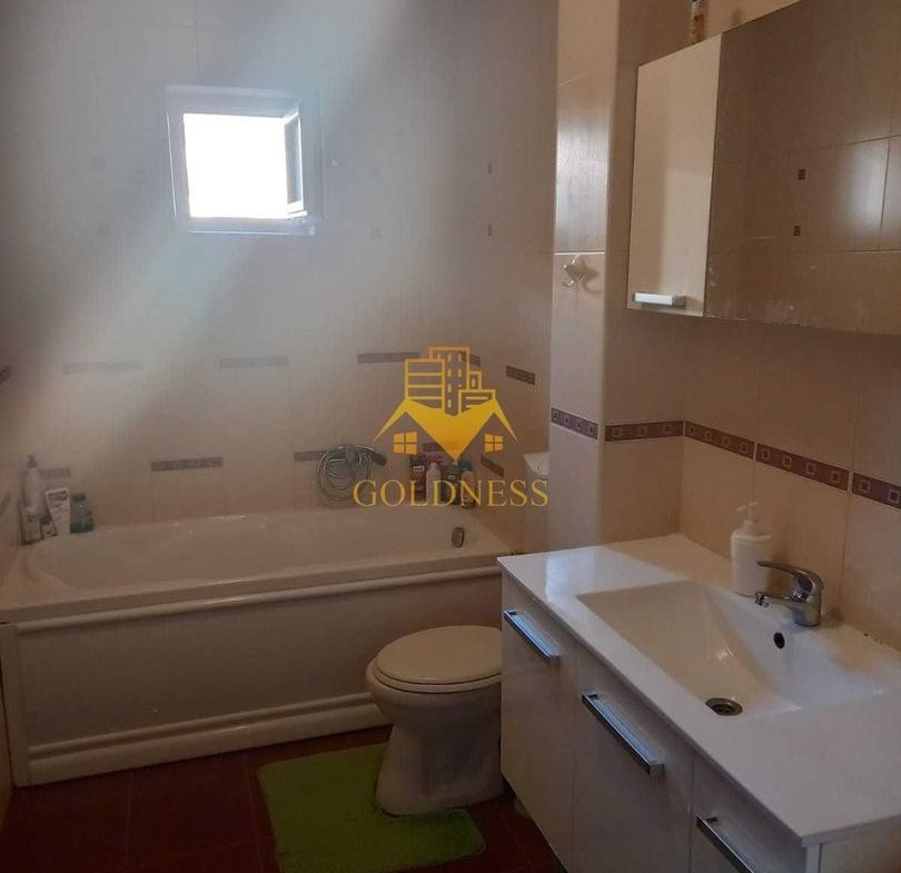 2 camere decomandate, terasa, parcare, Zona Piata Marasti, Mega Image