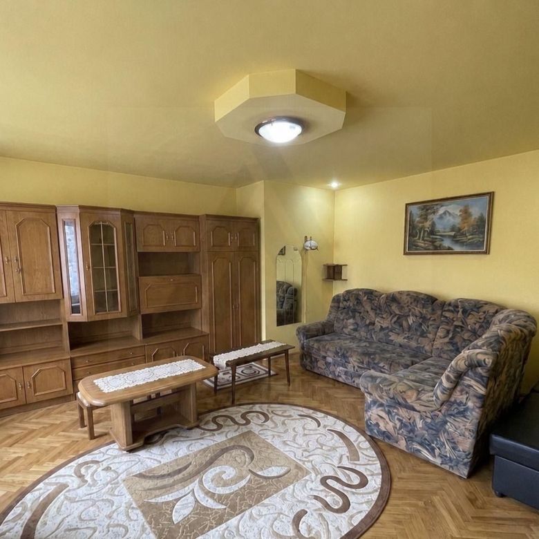 Apartament la casa 2 camere 76 mp utili terasa 8 mp Zona Terezian
