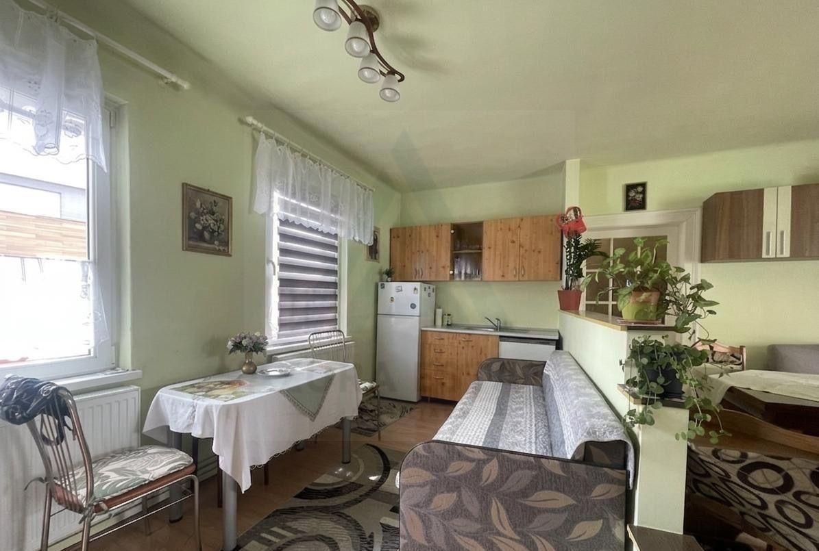 Apartament la casa 2 camere 76 mp utili terasa 8 mp Zona Terezian
