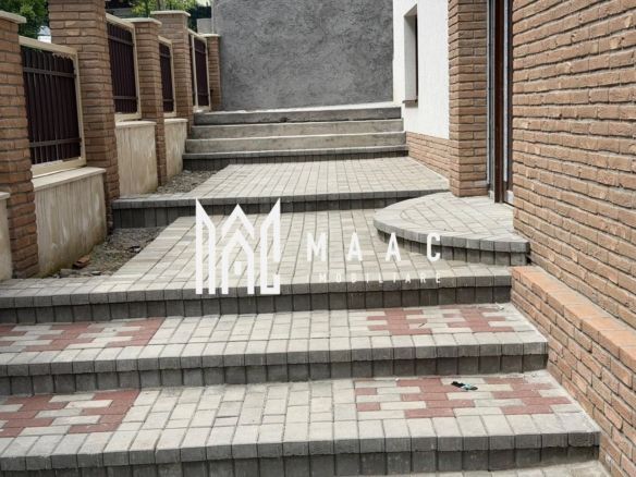 Casă 8 camere | Bujoreni, Vâlcea | 360 mp, teren 1000 mp - Imagine principala