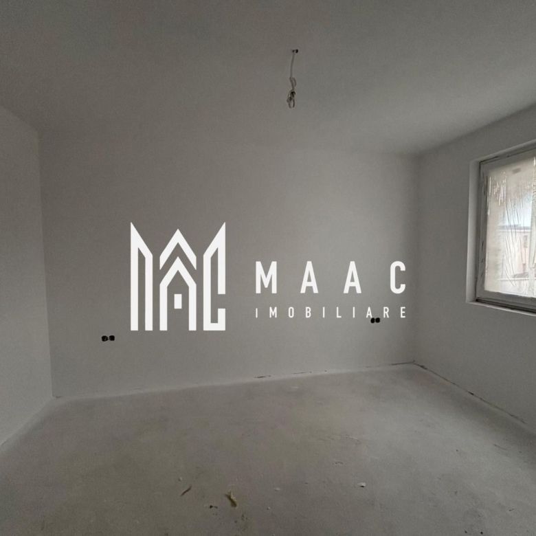 Casa Quadruplex | 2 Locuri de parcare | Curte 170MP | Balcon
