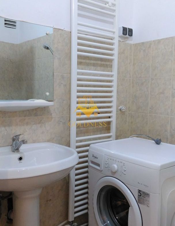 1 camera UltraCentral, George Baritiu, Mihai Viteazu, Piața Unirii