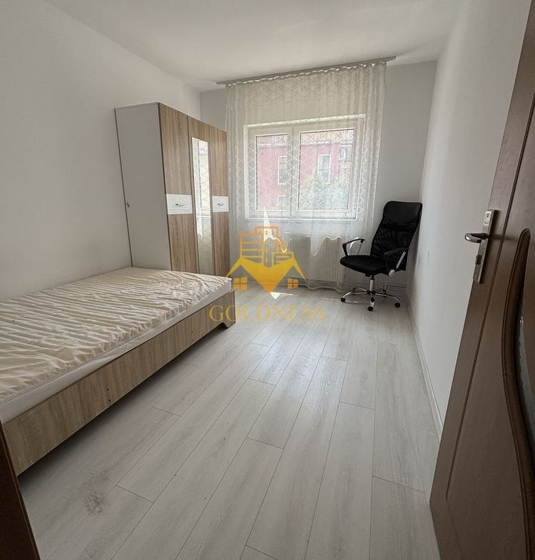 3 camere decomandate, 2 balcoane, Intre lacuri, Aurel Vlaicu, Kaufland