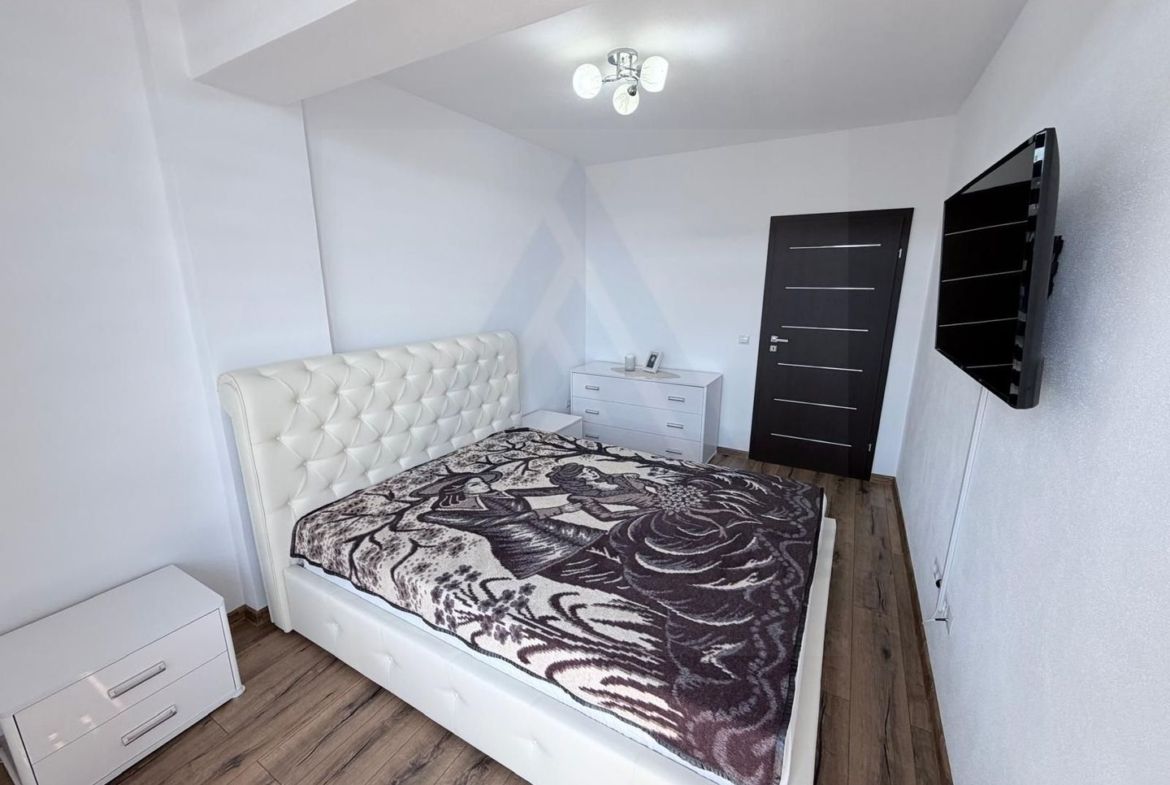 Apartament modern 80 mp  3 camere 2 balcoane  zona Doamna Stanca