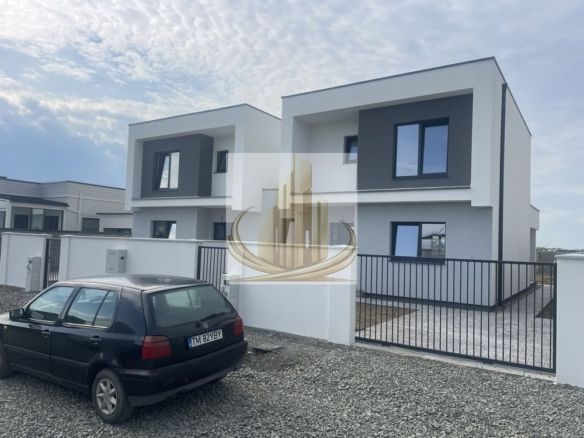 Duplex Săcălaz | 102 mp utili | Teren 335 mp |4 camere