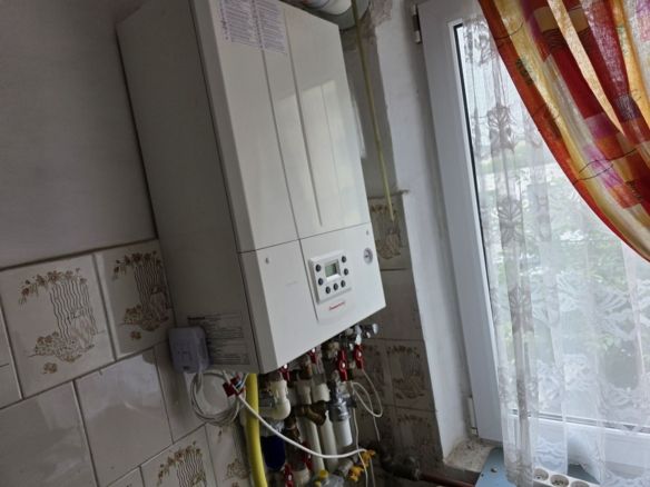 PREȚ REDUS – Apartament 3 Camere + Parcare + GAZE – Etaj 1 | Constanta - foto 2