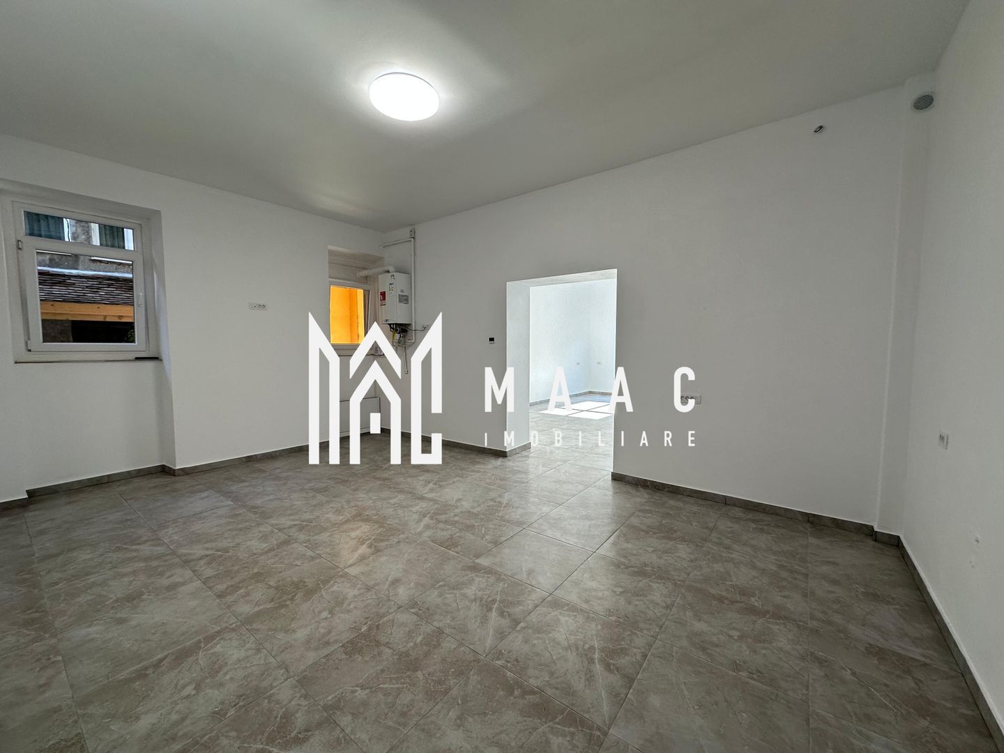 Spațiu comercial | Central, Sibiu | 81mp, parter, renovat Spațiu comercial | Central, Sibiu | 81mp, parter, renovat