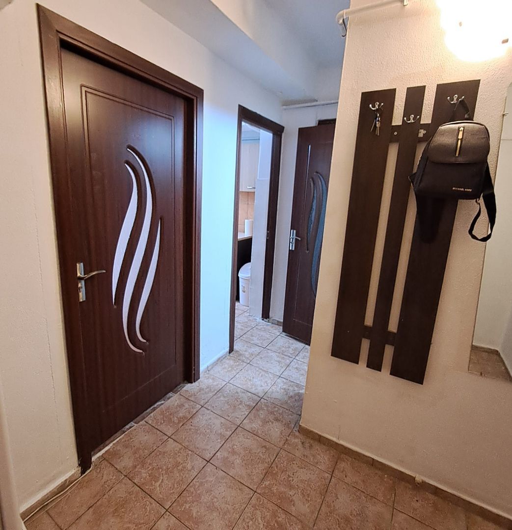 De inchiriat  apartament 2 camere Ultracentral, et. 1, 1800 lei - foto 3