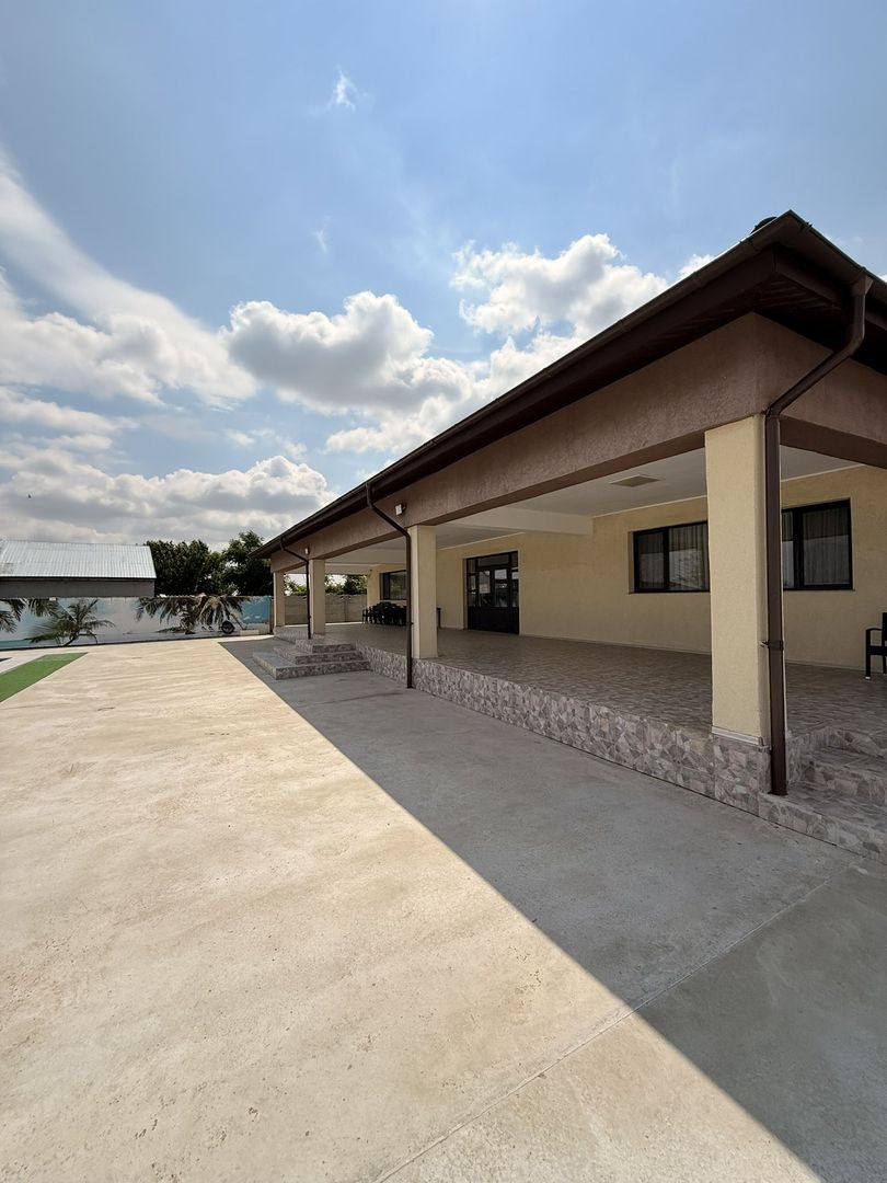 Oportunitate de Investiție: Salon de Evenimente cu Piscină – comuna Pechea