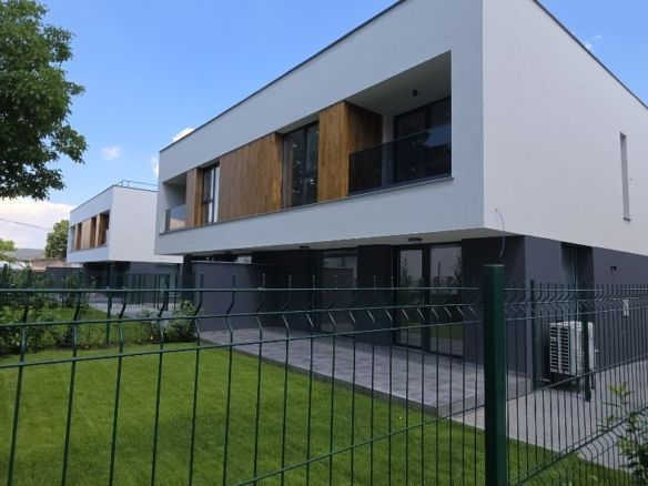 Giulesti  duplex P+1 4 camere de vanzare