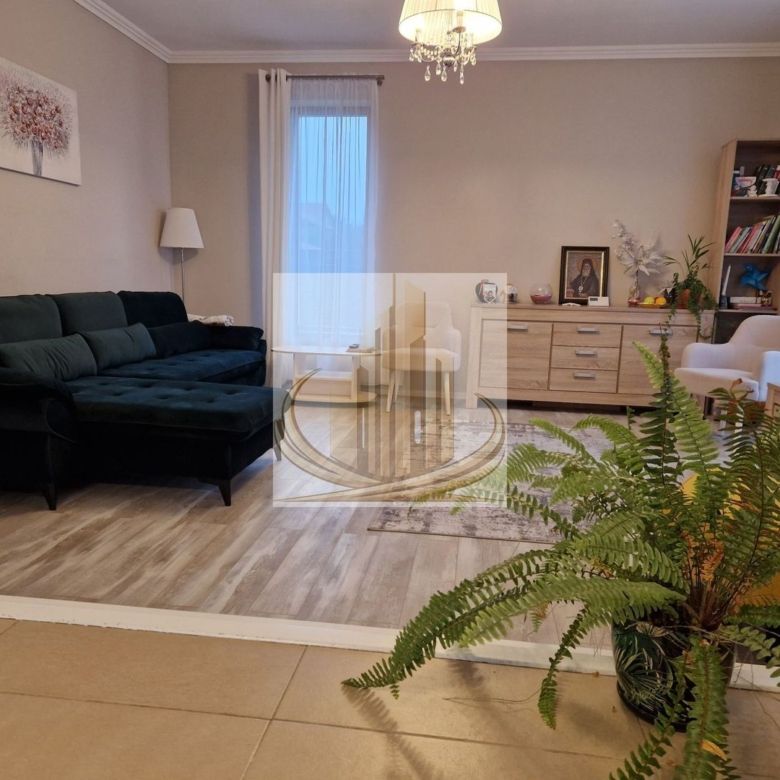 Casă Individuală | 4 Camere | Garaj | Curte Amenajată | Dumbravita - Imagine principala