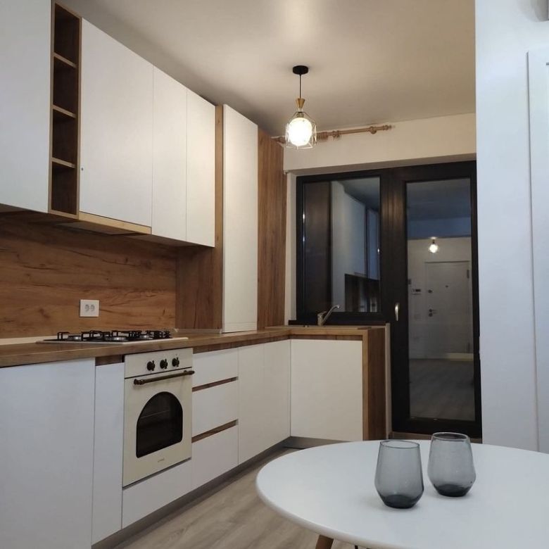 De inchiriat apartament cu 2 camere bloc nou, etaj 2, 550 euro - Imagine principala