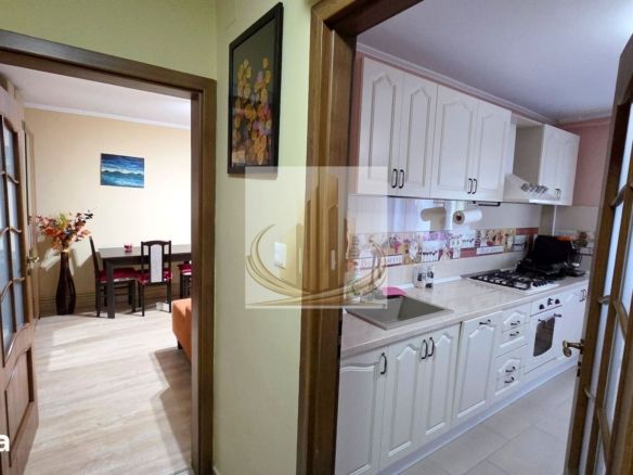 Apartament modern cu 3 camere decomandate Aradului - Imagine principala