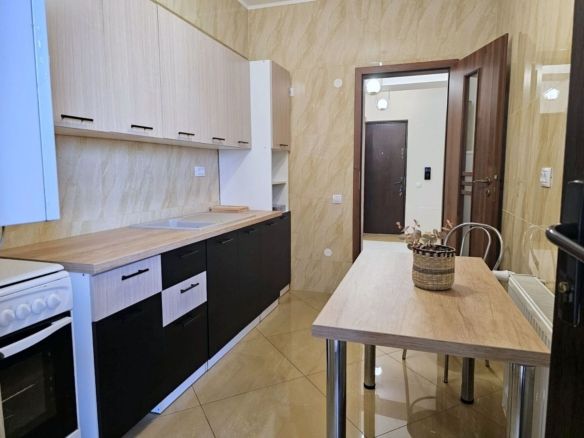 De inchiriat o camera Italian Residence, etaj 9/12, 420 euro - Imagine principala