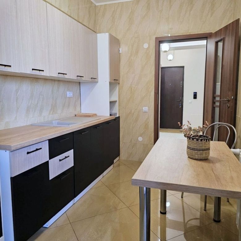 De inchiriat o camera Italian Residence, etaj 9/12, 420 euro - Imagine principala