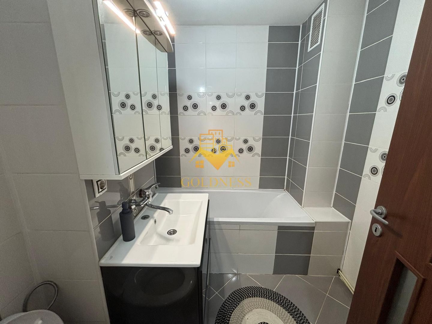 4 camere, 2 locuri de parcare, Intre Lacuri, Aurel Vlaicu, Nirajului - foto 8 4 camere, 2 locuri de parcare, Intre Lacuri, Aurel Vlaicu, Nirajului - foto 8