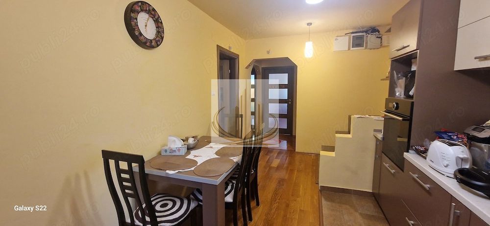 Apartament 4 camere decomandat, 82 mp, etaj 1, Aradului - Imagine principala