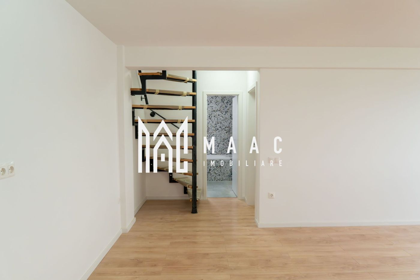 Apartament 3 Camere I 78 mp I 2 Niveluri I Etaj 3/3 I Parcare Inclusă - foto 2