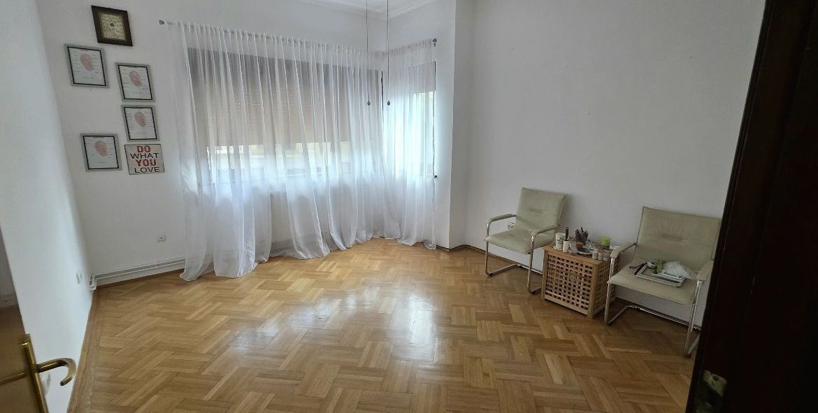 Dacia apartament 4 camere nemobilate de inchiriat - foto 4