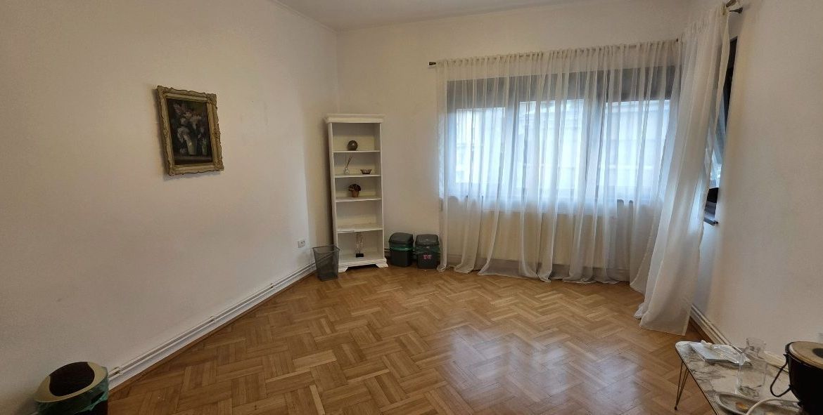 Dacia apartament 4 camere nemobilate de inchiriat - foto 5