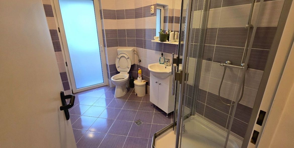 Dacia apartament 4 camere nemobilate de inchiriat - foto 7