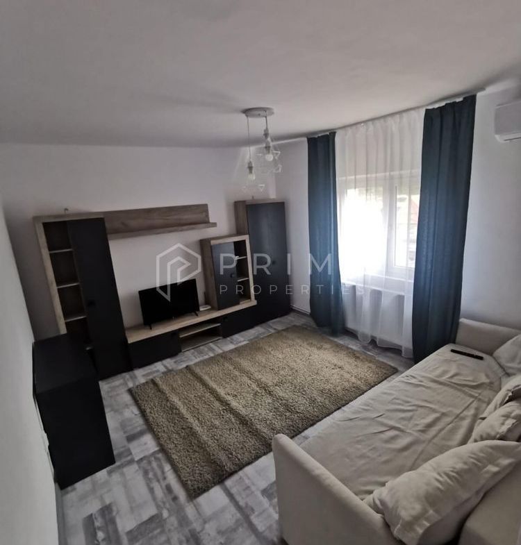 Apartament cu 1 cameră, renovat complet - Imagine principala