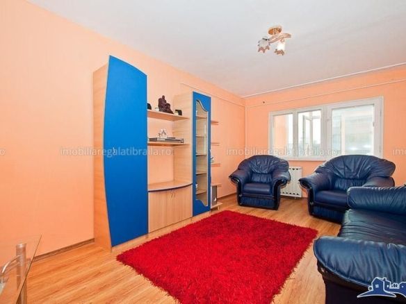 De inchiriat apartament cu 2 camere, Piata Centrala, 370 euro - Imagine principala