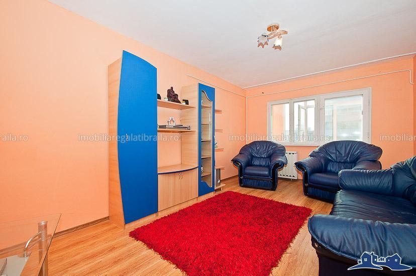 De inchiriat apartament cu 2 camere, Piata Centrala, 370 euro - Imagine principala