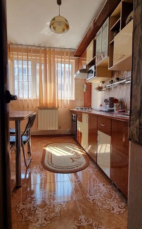 De inchiriat apartament  2 camere, Micro 20, zona 2 Cocosi, et. 6, 1900 lei - foto 5