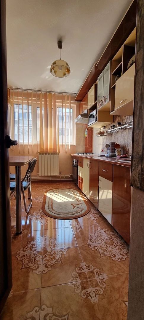 De inchiriat apartament  2 camere, Micro 20, zona 2 Cocosi, et. 6, 1900 lei - foto 5