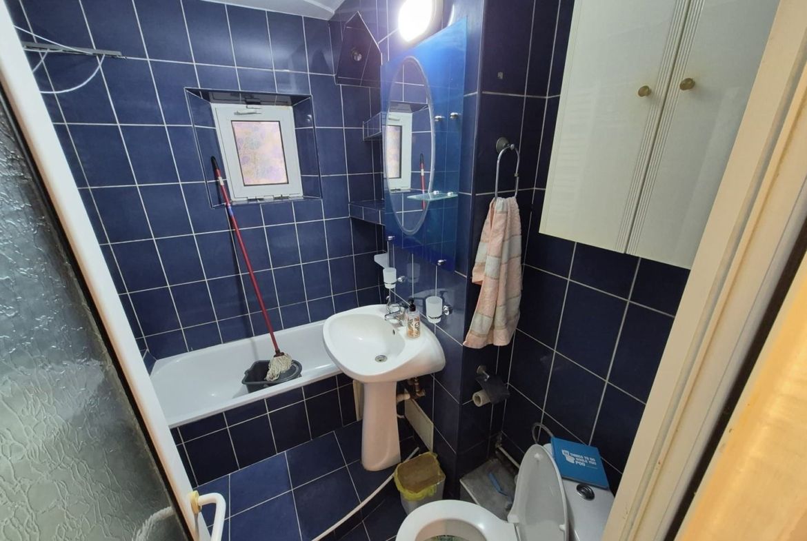 De inchiriat apartament cu 3 camere, etaj 3, Micro 16, 450 euro - foto 5
