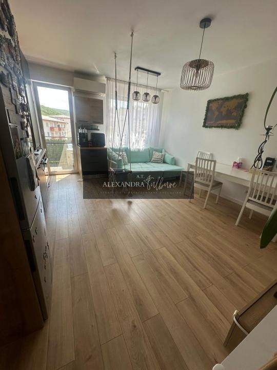 Apartament de vanzare 3 camere, 66 mp, 2 bai, balcon, 2 parcari - foto 3