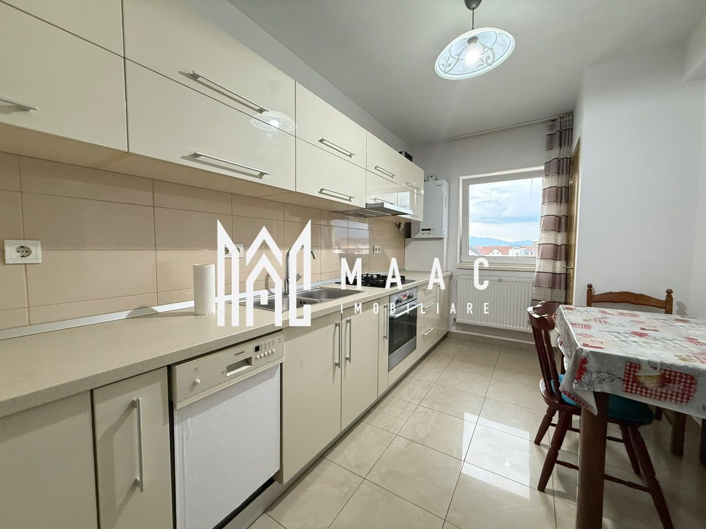 Apartament 3 camere | Etaj 2 | Decomandat | Terasa | Parcare - foto 3