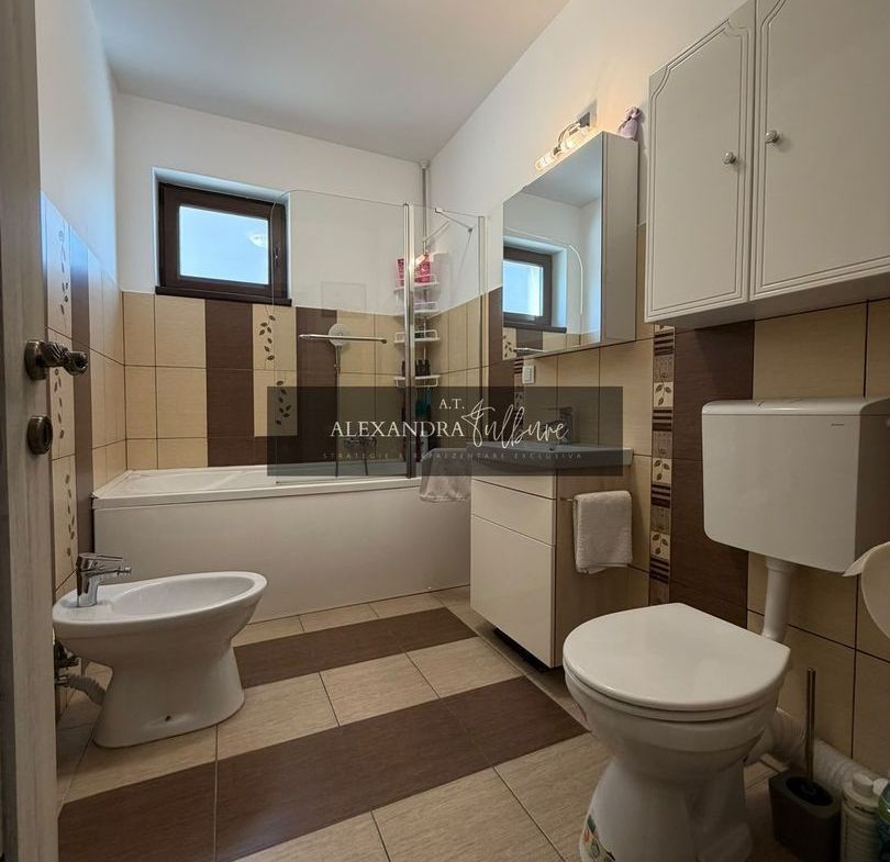 Apartament 3 camere, curte, boxa, parcare, Sub Cetate - foto 6
