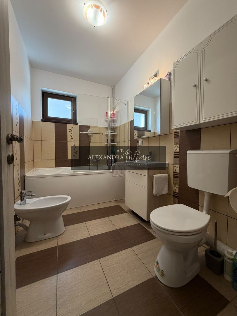 Apartament 3 camere, curte, boxa, parcare, Sub Cetate - foto 6