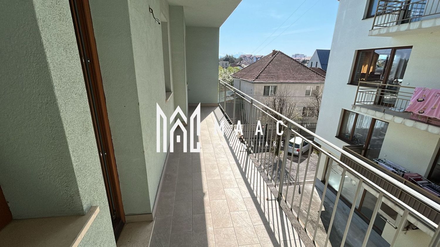 Apartamentb3 camere 2 băi ,garaj - foto 2 Apartamentb3 camere 2 băi ,garaj - foto 2