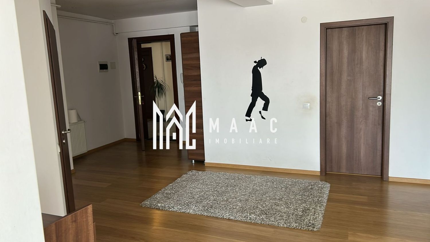 Apartamentb3 camere 2 băi ,garaj - foto 4 Apartamentb3 camere 2 băi ,garaj - foto 4