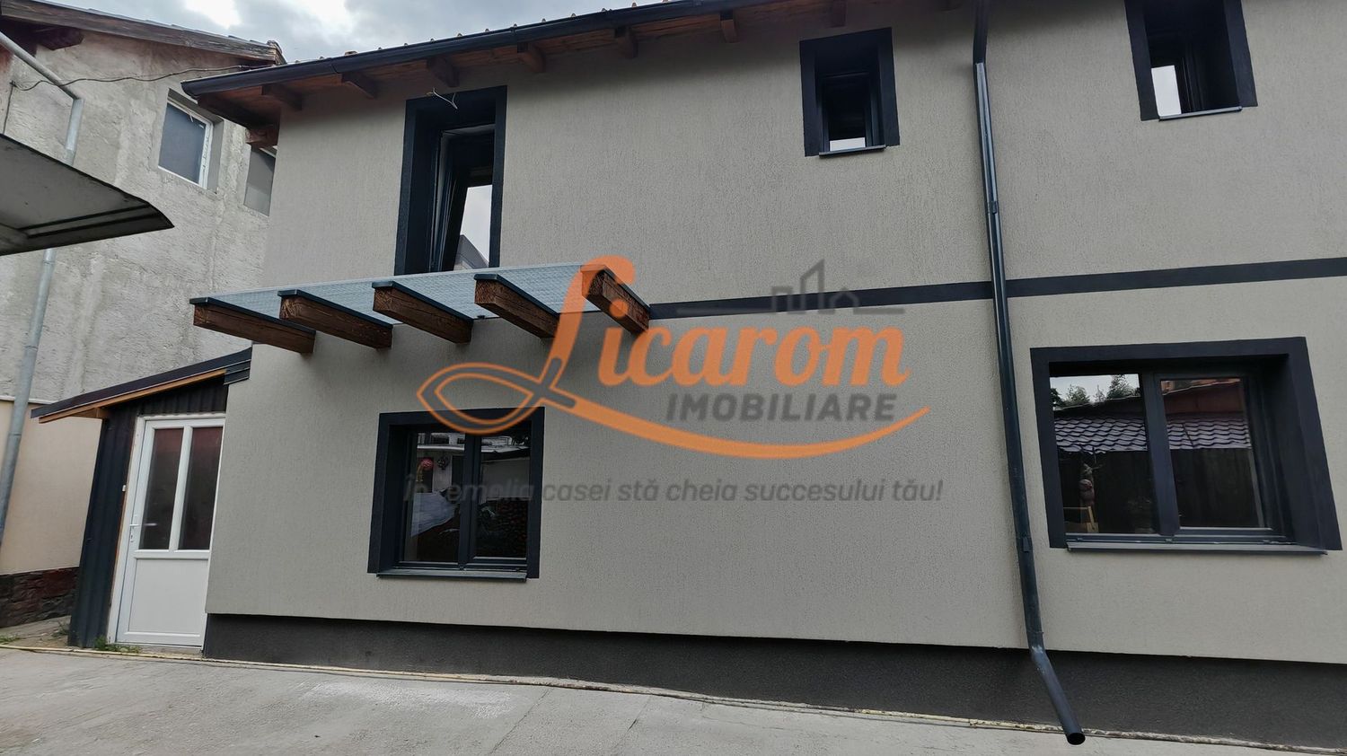 Apartament tip Casa 4 camere strada Carpatilor,totul nou. - foto 8